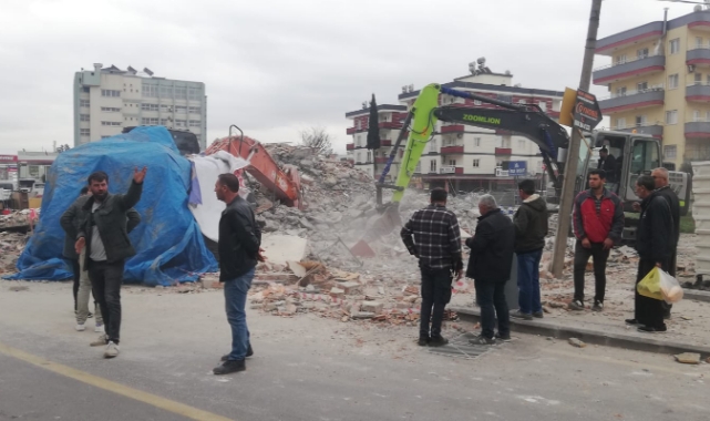 Yıkım Sırasında Çöktü!