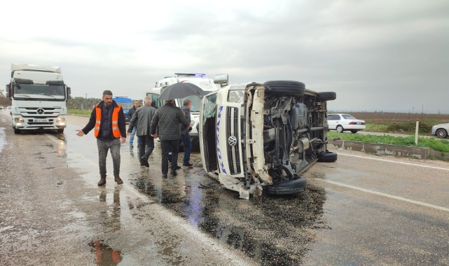 Yolcu Minibüsü Devrildi