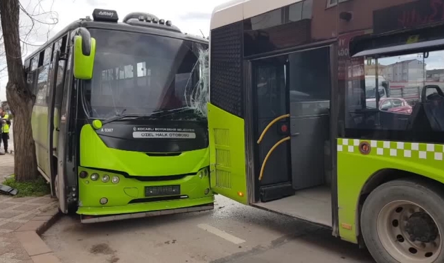 Yolcu Otobüsleri Çarpıştı:6 Yaralı