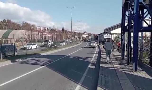 Yolun Karşısına Geçen Yaşlı Adama Otomobil Çarptı