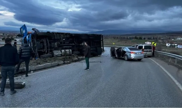 Zincirleme Trafik Kazası:3 Yaralı