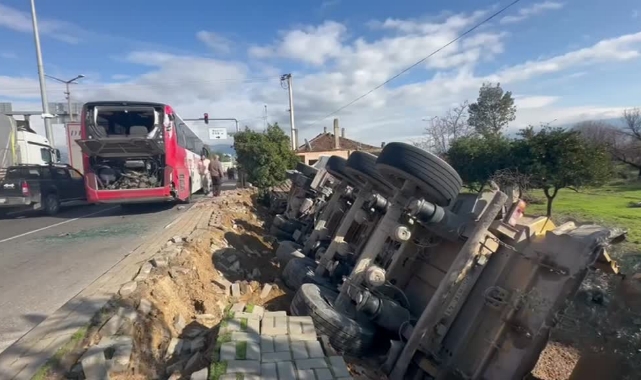 Zincirleme Trafik Kazası