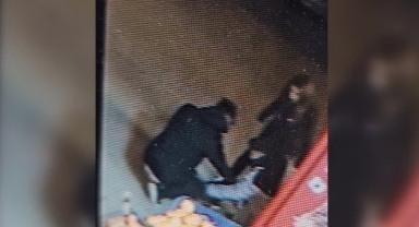 16 Yaşındaki Çocuk Bıçaklı Saldırıda Yaralandı