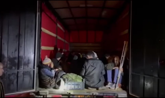 73 Düzensiz Göçmen Yakalandı