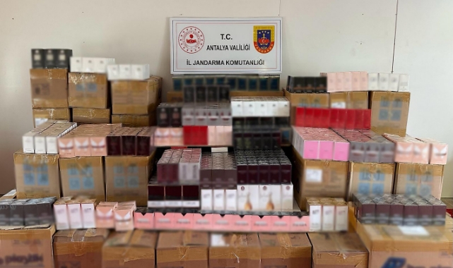 8 Bin 150 Adet Kaçak Parfüm Ele Geçirildi