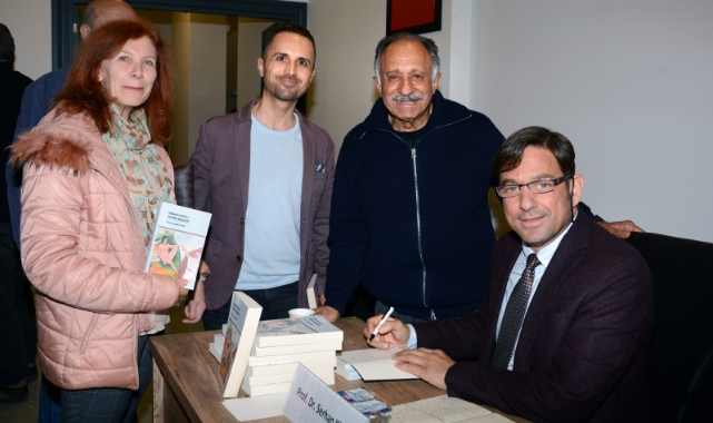 Adana Tabip Odası’ndan “İmza ve Söyleşi Günleri“ Yapıldı