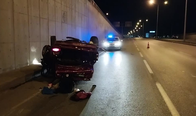 Alt Geçitte Otomobil Kazası:1 Ölü,3 Yaralı