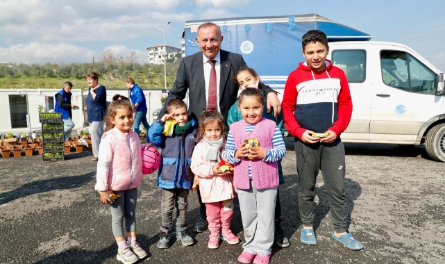 Başkan Akay 6 Şubat’ın Yıldönümünde Defne’de