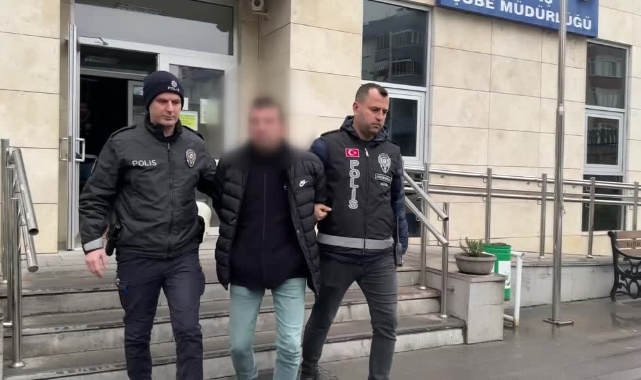Belediyeye Ait Binada Yangın Çıkardı!