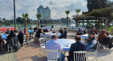 ''Deprem Kurbanlarını Unutmadık''