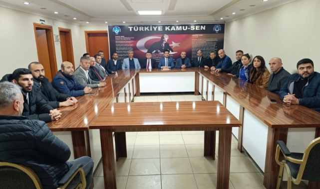 ‘Emeklilere 8 B İn 77 Lira İlave Ek Ödeme Yapılmalı’