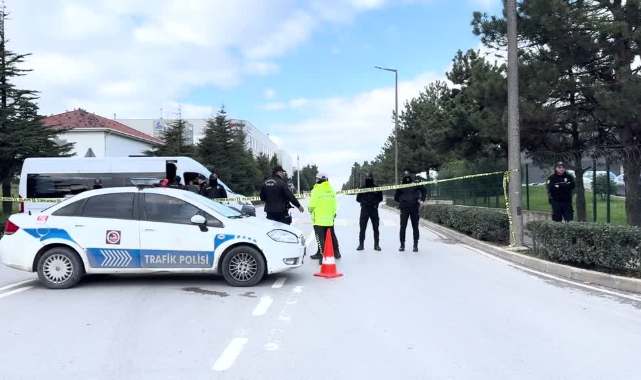 Fabrikadaki İşçileri Rehin Aldı!