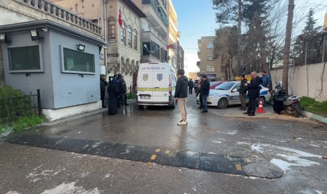 İki Grup Arasında Bıçaklı Kavga