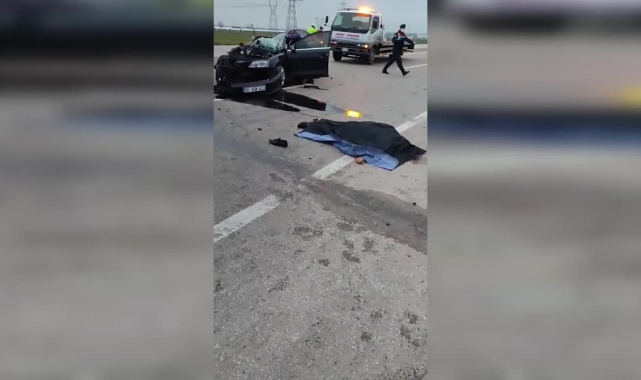 Kavşakta Feci Kaza:1 Ölü,1 Yaralı