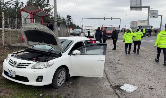 Kırmızı Işıkta Facia:3 Yaralı