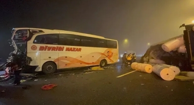 Kuzey Marmara Otoyolu'nda Feci Kaza:19 Yaralı