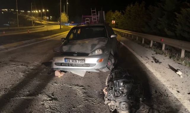 Otomobil Ağaca Çarptı:5 Yaralı