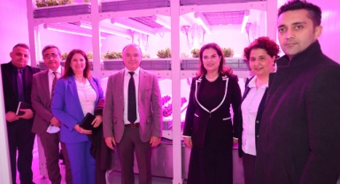 Rektör Tuncel'den Bitki Fizyolojisi Laboratuvarına Ziyaret