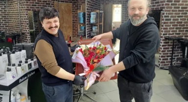 Sevgililer Gününde Eşine "Izgara Buketi" Gönderdi