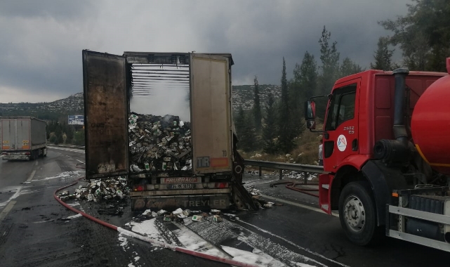 Seyir Halindeyken Alev Aldı