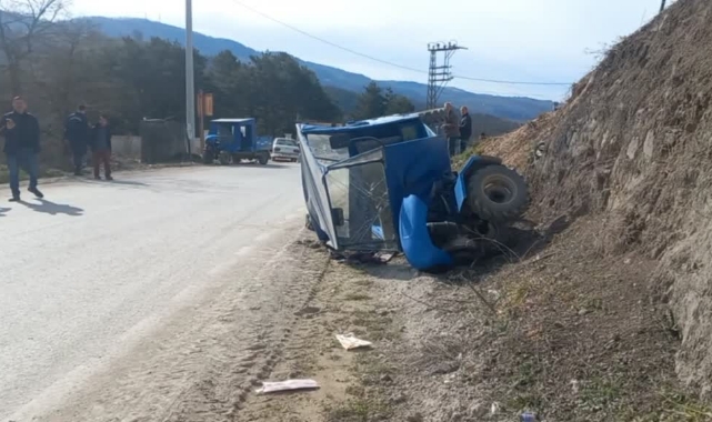 Tarım Aracı Devrildi, Sürücü Yaralı
