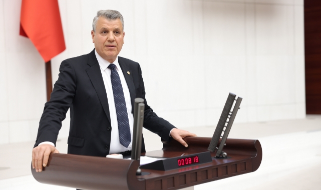 "Ülkemiz de, halkımız da borç batağında"