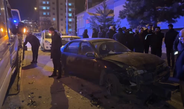 Zincirleme Trafik Kazası:3 Yaralı