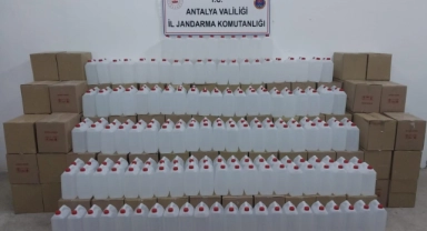 7 Ton Kaçak Etil Alkol Ele Geçirildi