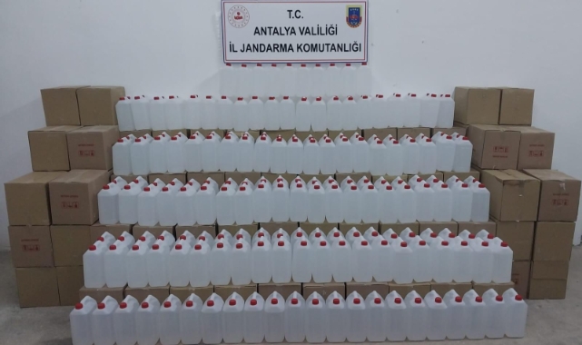 7 Ton Kaçak Etil Alkol Ele Geçirildi