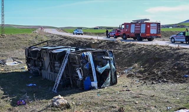 Belediye Otobüsü Şarampole Devrildi,16 Yaralı