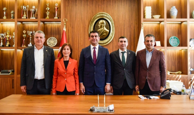 CHP Heyetinden Adana Barosu'na Ziyaret