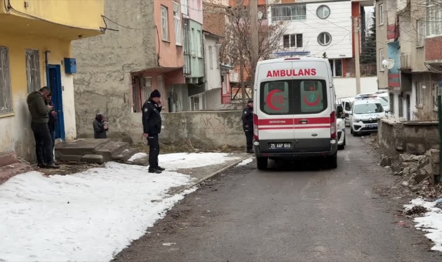 Evinde Ölü Bulundu