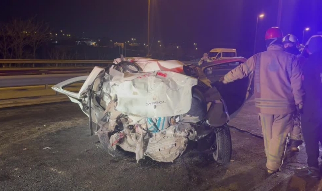 Hafriyat Kamyonu Otomobille Çarpıştı:5 Yaralı