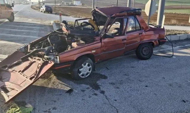 Kamyonla Çarpışan Otomobilin Sürücüsü Öldü