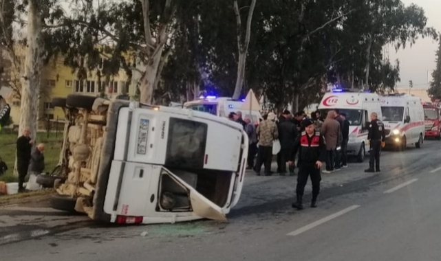Minibüs, Motosikletle Çarpıştı:1 Ölü,1 Yaralı