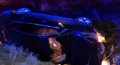 Otomobil Şarampole Devrildi, 3 Yaralı