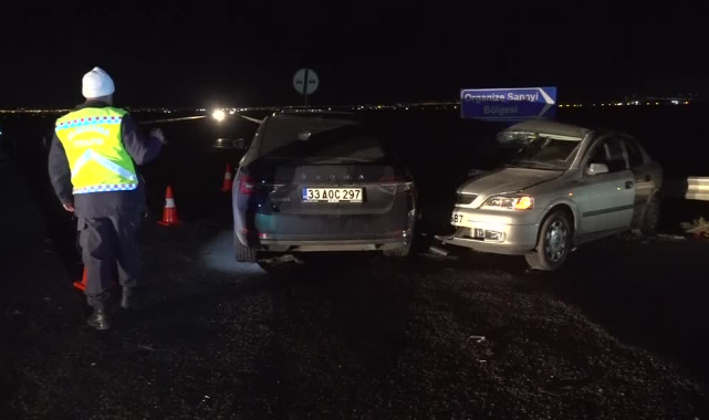 Otomobiller Çarpıştı:1 Ölü,3 Yaralı