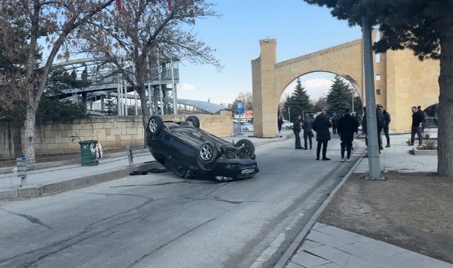 Bu Otomobilden Yara Almadan Kurtuldu