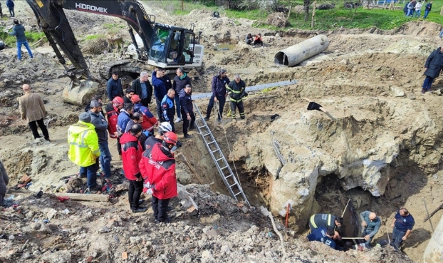 Toprak Altında Kalan 2 İşçi Öldü