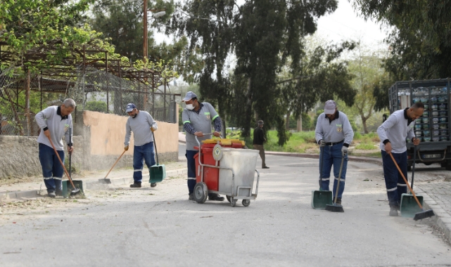 Yüreğir Belediyesi'nden ''Çöp Toplanmıyor'' İddialarına Yanıt