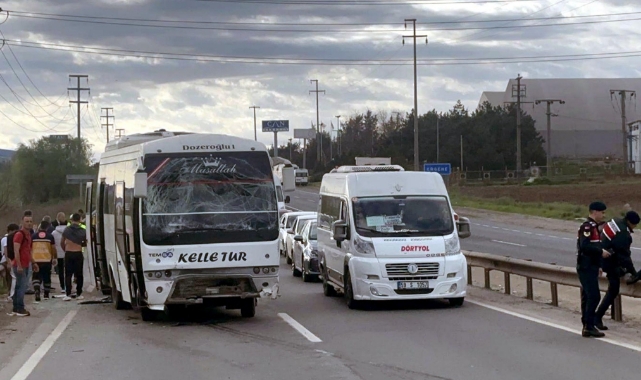 İşçi Servisleri Çarpıştı:16 Yaralı