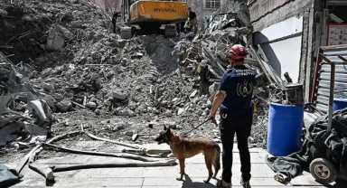 İstinat Duvaru Çöktü, 1 İşçi Enkaz Altında