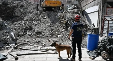 İstinat Duvaru Çöktü, 1 İşçi Enkaz Altında