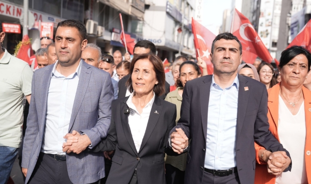 Mazbatasını Aldı, Binlerce Yurttaş İle Seyhan Belediyesine Yürüdü