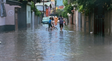 Adana'da Hayat Felç Oldu!