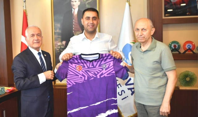 ''Adana’nın Gururu Olan Bu Takımımızı Desteklemeliyiz''