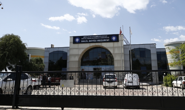 Huzurevinde Bıçaklı Dehşet! 2 Ölü