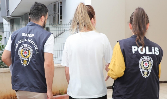 İnternette Müstehcen Yayın Yapan 10 Zanlı Yakalandı