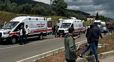 Kara Yolda Korkunç Kaza:8 Ölü