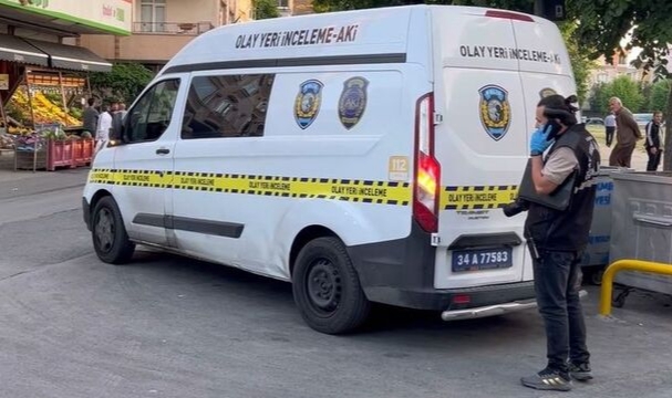 Kuşları Beslerken Silahla Vuruldu